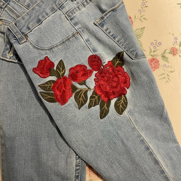 Jeans - Picture 4 of 8